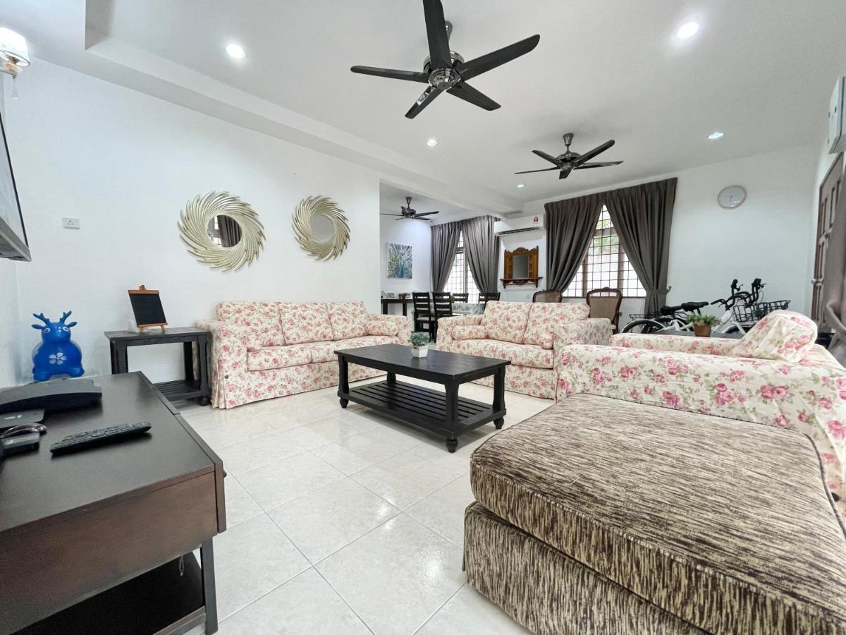 Langkawi Cozy Holiday Home At Bukit Indah By Zervin Kuah Dış mekan fotoğraf